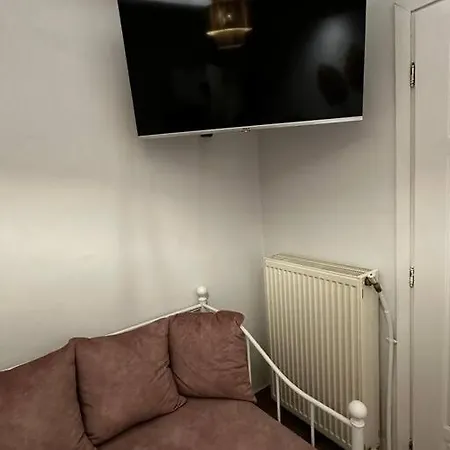 Tiny Nest Appartement *